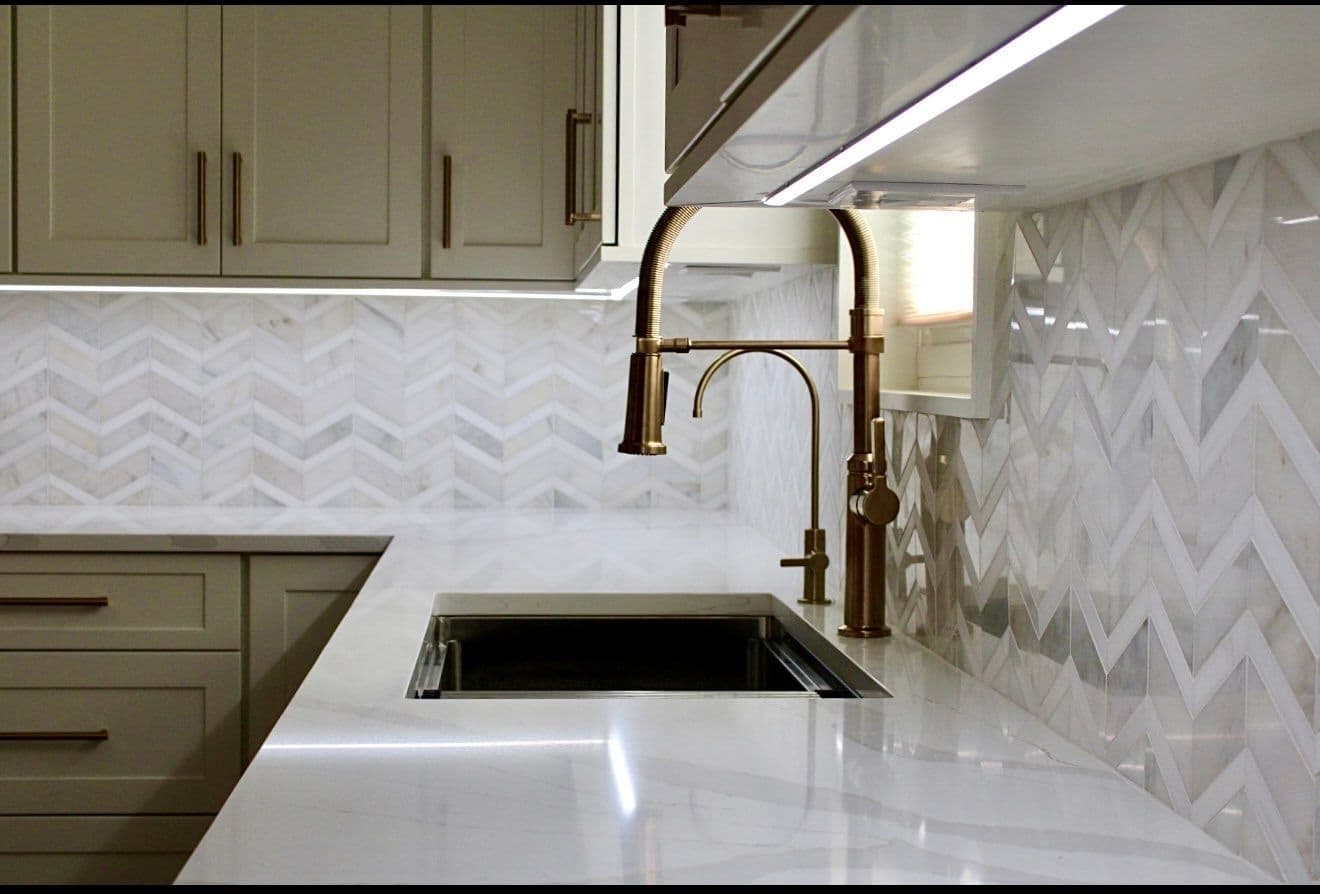 new kitchen faucet installation